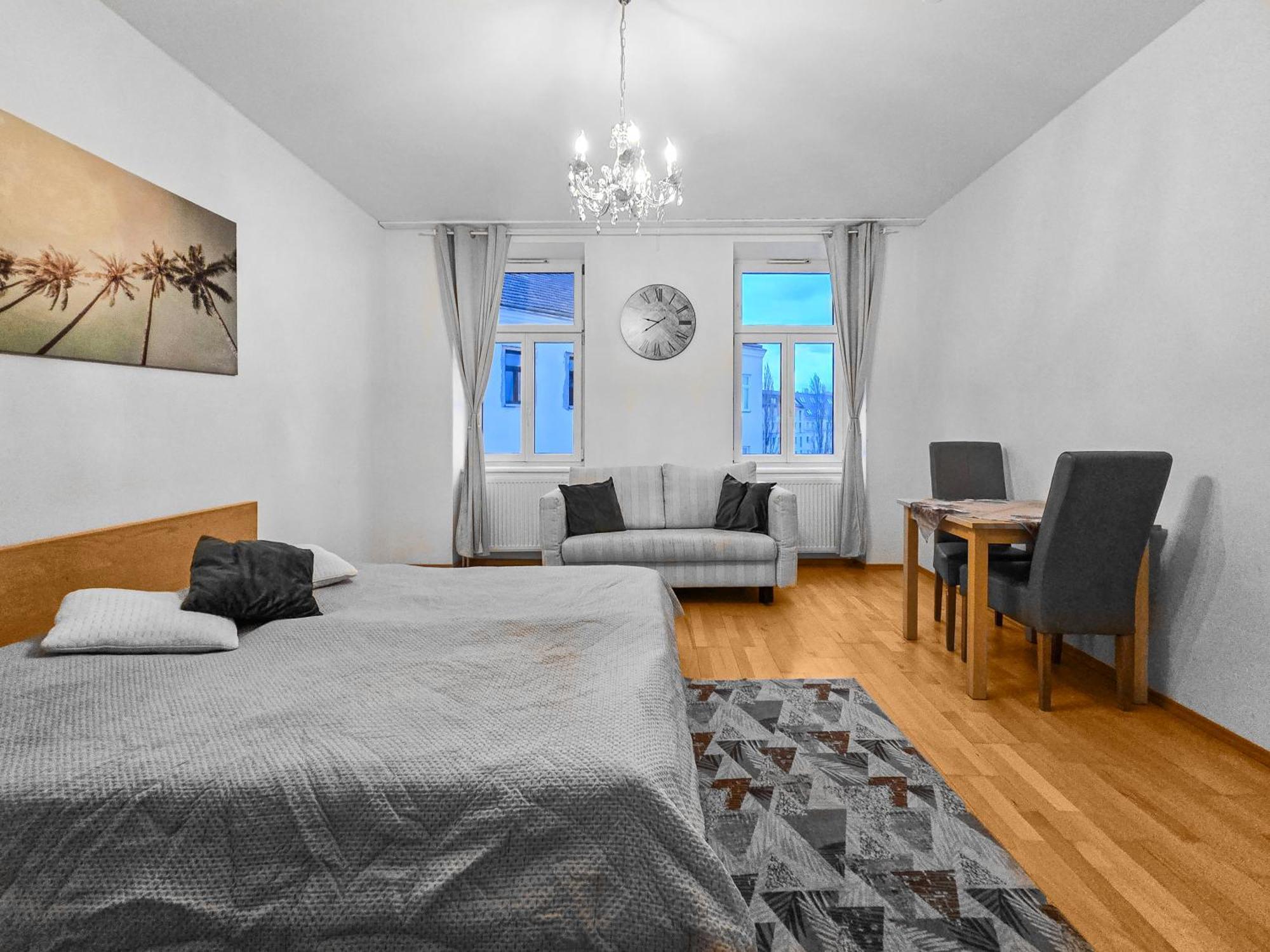 Three-Bedroom, Three King-Size Bed Retreat Вена Экстерьер фото